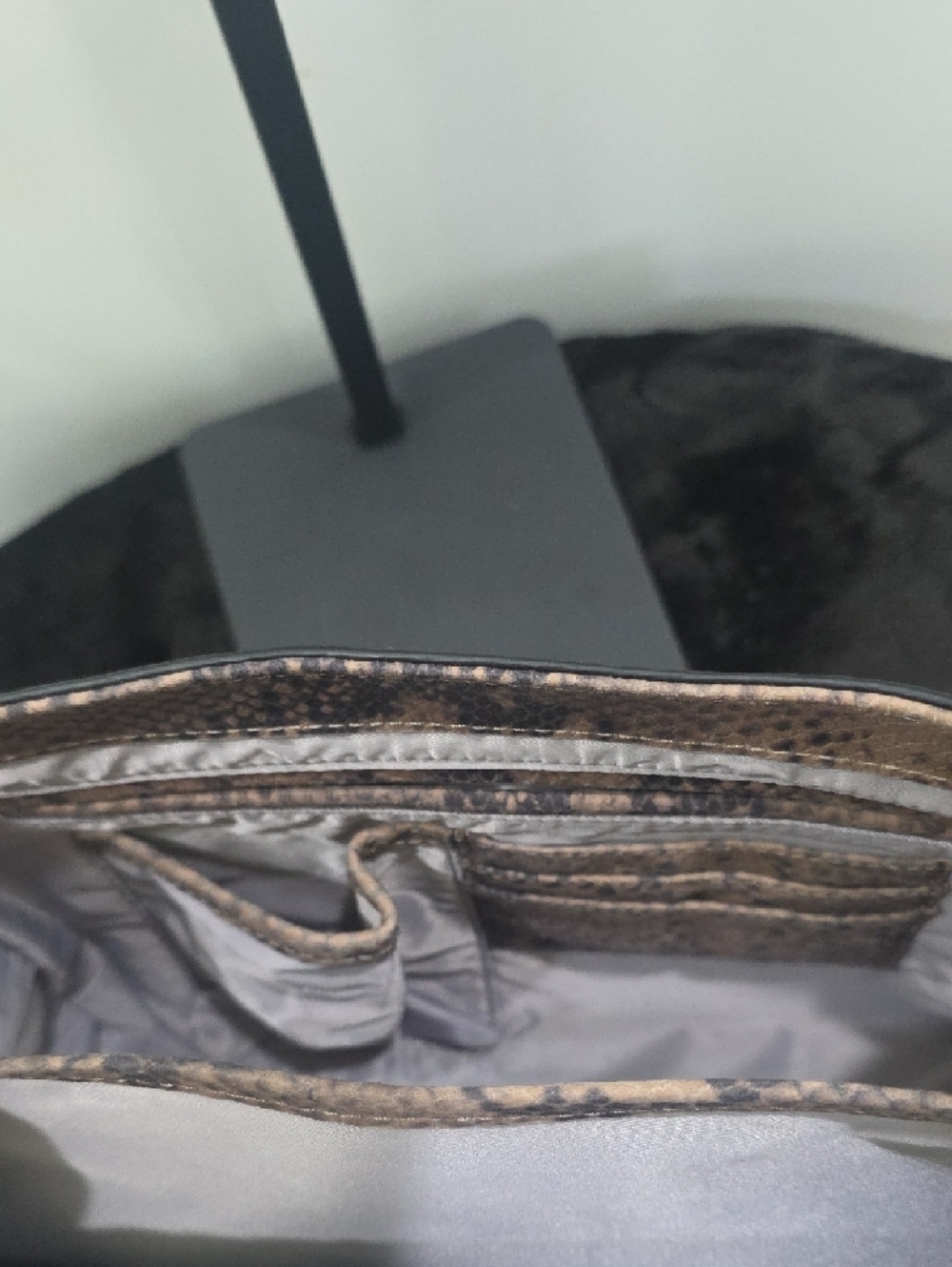 Ivanka Trump Crossbody Purse in Stylish Tan Python Print. New with Tags - Picture 13 of 14
